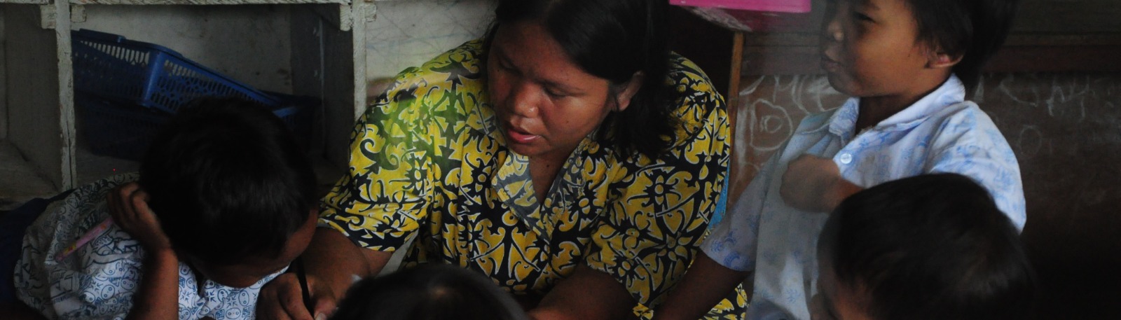 Dukung Guru Desa